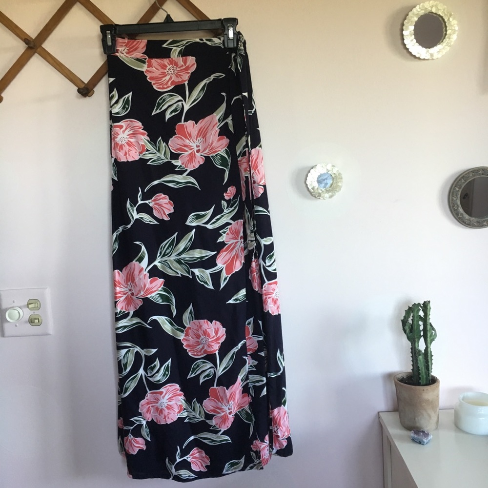 Pretty Hawaiian Floral Wrap Maxi Skirt